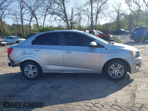 2015 Chevrolet Sonic LT with VIN 1G1JC5SH5F4175981, listed as a IAAI auction lot 41925059 with 122,223 mi miles and . Bid and sale history available at DreamBid. Image 13.