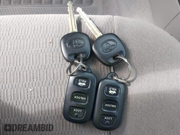 2005 Toyota Camry LE with VIN 4T1BF30K35U608097, listed as a IAAI auction lot 41908838 with 75,601 mi miles and . Bid and sale history available at DreamBid. Image 11.