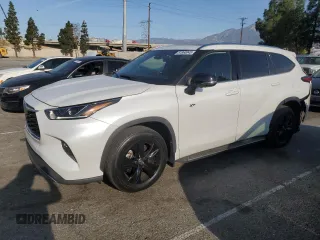 2022 Toyota Highlander Platinum z VIN 5TDFZRBH7NS232753, wystawiony jako Copart lot #51860045 z przebiegiem 31 586 mil mil oraz Szkoda całkowita • Salvage title. Historia ofert i sprzedaży dostępna na DreamBid. Obrazek 1.