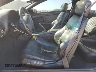 2001 Pontiac Firebird Formula z VIN 2G2FV22G112117625, wystawiony jako Copart lot #81836394 z przebiegiem 142 503 mil mil oraz Szkoda całkowita • Salvage title. Historia ofert i sprzedaży dostępna na DreamBid. Obrazek 7.