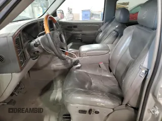 2004 Cadillac Escalade EXT z VIN 3GYEK62NX4G273082, wystawiony jako Copart lot #54826215 z przebiegiem 251 075 mil mil oraz Szkody całkowita. Historia ofert i sprzedaży dostępna na DreamBid. Obrazek 7.