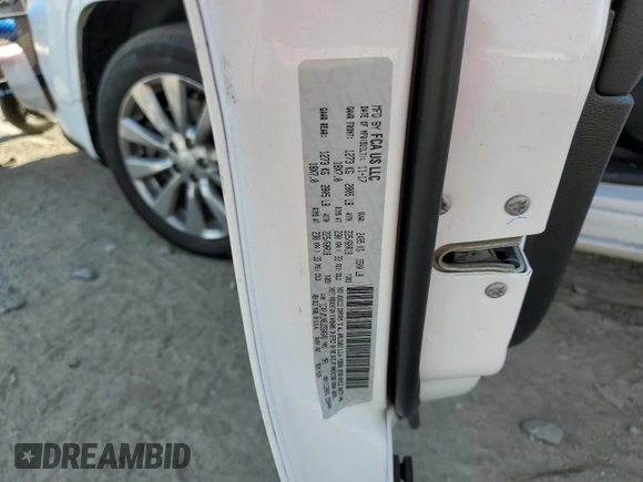 2018 Jeep Cherokee Overland with VIN 1C4PJMJX8JD594345, listed as a Copart auction lot 77934214 with 189,096 mi miles and Non Repairable. Bid and sale history available at carsss.com. Image 13.