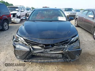2022 Toyota Camry XSE z VIN 4T1K61AK7NU499890, wystawiony jako IAAI lot #39839639 z przebiegiem 103 043 mil mil oraz . Historia ofert i sprzedaży dostępna na DreamBid. Obrazek 12.