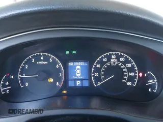 2012 Hyundai Genesis 3.8L z VIN KMHGC4DD1CU154834, wystawiony jako IAAI lot #40749774 z przebiegiem 186 855 mil mil oraz . Historia ofert i sprzedaży dostępna na DreamBid. Obrazek 7.