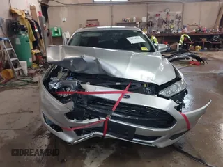2013 Ford Fusion SE with VIN 3FA6P0HR7DR297028, listed as a IAAI auction lot 41934568 with 192,365 mi miles. Bid and sale history available at carsss.com. Image 6.