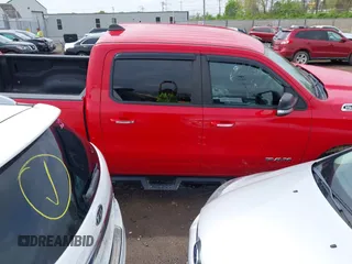2019 Ram 1500 Big Horn с VIN 1C6SRFFT1KN650004, выставлен на аукционе IAAI как лот 42119833 с пробегом 84 399 миль миль и . История ставок и продаж доступна на DreamBid. Изображение 13.