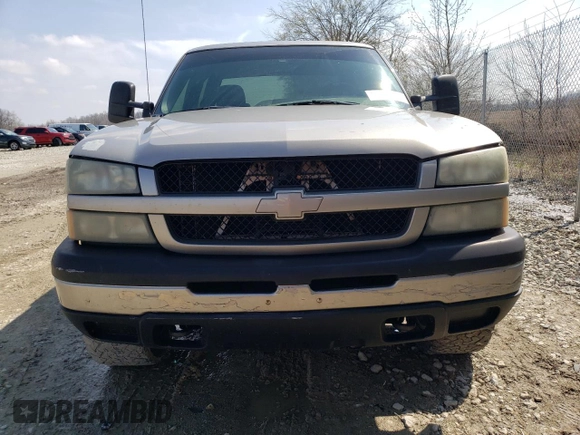 2003 Chevrolet Silverado 1500HD LS with VIN 1GCGK13U33F131230, listed as a Copart auction lot 52699415 with 237,280 mi miles and Salvage Title. Bid and sale history available at DreamBid. Image 5.