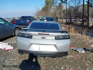 2018 Chevrolet Camaro 1SS with VIN 1G1FF1R75J0151327, listed as a IAAI auction lot 41307231 with 87,490 mi miles. Bid and sale history available at carsss.com. Image 15.