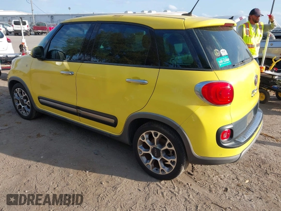 2014 FIAT 500L Trekking with VIN ZFBCFADH9EZ023686, listed as a IAAI auction lot 41714657 with 57,290 mi miles and . Bid and sale history available at DreamBid. Image 3.