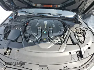 2018 BMW 7 Series 750i z VIN WBA7F0C58JGM22981, wystawiony jako Copart lot #58816625 z przebiegiem 6 213 mil mil oraz Szkoda całkowita • Salvage title. Historia ofert i sprzedaży dostępna na DreamBid. Obrazek 11.