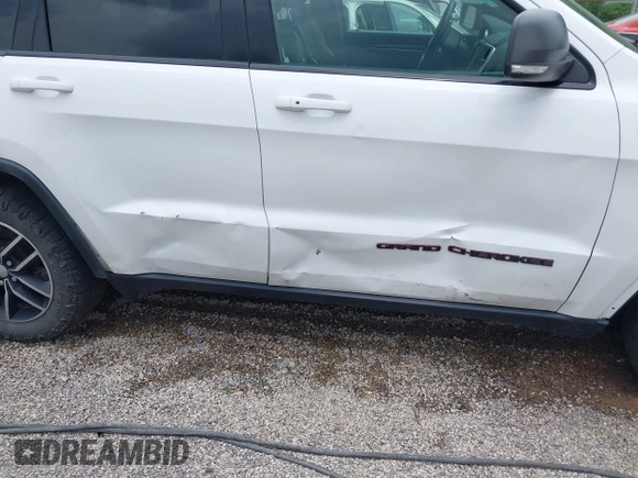 2018 Jeep Grand Cherokee Trailhawk с VIN 1C4RJFLT3JC441618, выставлен на аукционе IAAI как лот 42285621 с пробегом 125 686 миль миль и . История ставок и продаж доступна на DreamBid. Изображение 17.