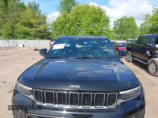 2021 Jeep Grand Cherokee Overland z VIN 1C4RJKDG9M8119728, wystawiony jako IAAI lot #42324696 z przebiegiem 48 379 mil mil oraz . Historia ofert i sprzedaży dostępna na DreamBid. Obrazek 6.