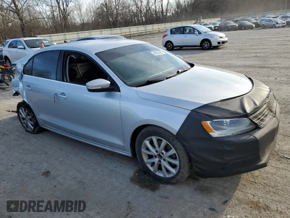 2013 Volkswagen Jetta SE с VIN 3VWDX7AJ3DM216163, выставлен на аукционе Copart как лот 49603485 с пробегом 148 045 миль миль и Списание • Salvage title. История ставок и продаж доступна на DreamBid. Изображение 4.