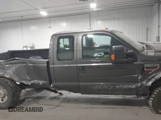 2008 Ford Super Duty F-250 SRW XL with VIN 1FTSX21R08EA75602, listed as a IAAI auction lot 41209751 with 138,517 mi miles. Bid and sale history available at carsss.com. Image 13.