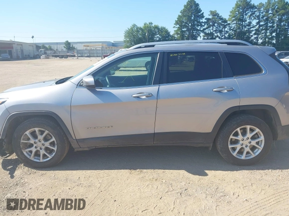 2018 Jeep Cherokee Latitude с VIN 1C4PJLCX1JD531305, выставлен на аукционе IAAI как лот 39712464 с пробегом 109 804 миль миль и . История ставок и продаж доступна на DreamBid. Изображение 14.