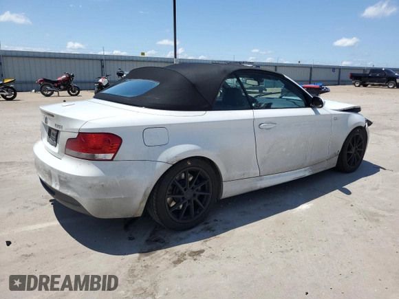 2009 BMW 1 Series 135i with VIN WBAUN93599VK40210, listed as a Copart auction lot 54166905 with 148,899 mi miles and Salvage title. Bid and sale history available at DreamBid. Image 3.