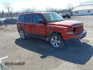 2012 Jeep Patriot Latitude z VIN 1C4NJRFB2CD690010, wystawiony jako IAAI lot #41909754 z przebiegiem 264 765 mil mil oraz . Historia ofert i sprzedaży dostępna na DreamBid. Obrazek 1.