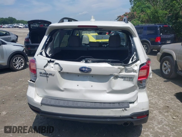 2017 Subaru Forester Touring z VIN JF2SJAWC1HH463163, wystawiony jako IAAI lot #42480107 z przebiegiem 70 337 mil mil oraz . Historia ofert i sprzedaży dostępna na DreamBid. Obrazek 16.