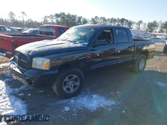 2006 Dodge Dakota SLT z VIN 1D7HW48N96S671842, wystawiony jako IAAI lot #41286872 z przebiegiem 192 914 mil mil oraz . Historia ofert i sprzedaży dostępna na DreamBid. Obrazek 2.