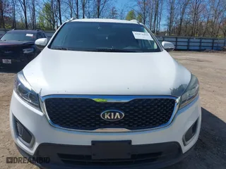 2016 Kia Sorento LX with VIN 5XYPG4A52GG002963, listed as a IAAI auction lot 41874425 with 230,541 mi miles. Bid and sale history available at carsss.com. Image 12.