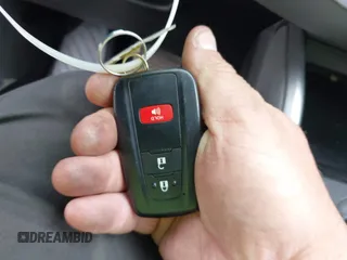 2021 Toyota Highlander L z VIN 5TDCZRBHXMS072546, wystawiony jako IAAI lot #42071752 z przebiegiem 47 233 mil mil oraz . Historia ofert i sprzedaży dostępna na DreamBid. Obrazek 11.