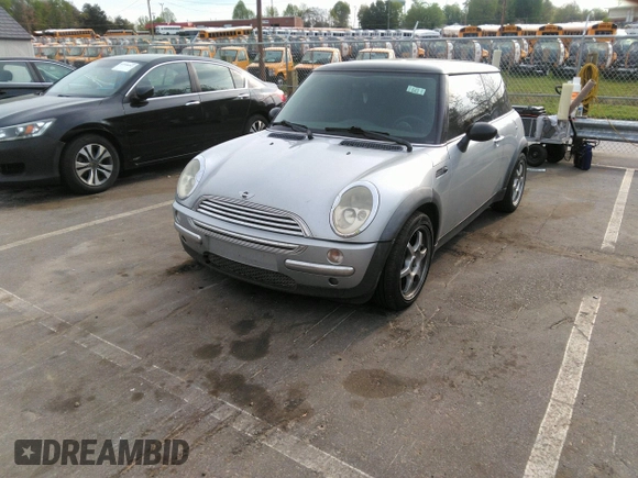 2002 MINI Hardtop with VIN WMWRC33432TE10226, listed as a IAAI auction lot 41973956 with 156,445 mi miles and . Bid and sale history available at DreamBid. Image 17.