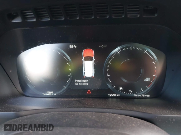 2017 Volvo XC90 Momentum с VIN YV4A22PK7H1111553, выставлен на аукционе IAAI как лот 41822397 с пробегом 123 888 миль миль и . История ставок и продаж доступна на DreamBid. Изображение 7.