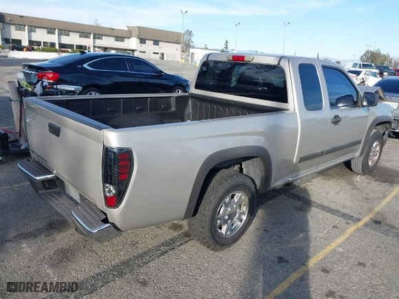 2008 Chevrolet Colorado Work Truck with VIN 1GCCS199088137371, listed as a IAAI auction lot 41609677 with 177,004 mi miles. Bid and sale history available at carsss.com. Image 4.