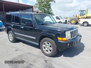 2008 Jeep Commander Overland с VIN 1J8HG68298C146195, выставлен на аукционе IAAI как лот 42152838 с пробегом 156 526 миль миль и . История ставок и продаж доступна на DreamBid. Изображение 1.
