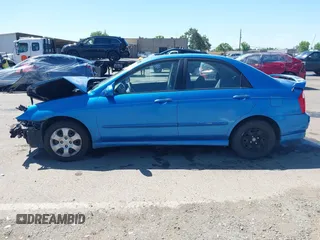 2005 Kia Spectra LX z VIN KNAFE122555192572, wystawiony jako IAAI lot #42266931 z przebiegiem 193 443 mil mil oraz . Historia ofert i sprzedaży dostępna na DreamBid. Obrazek 15.