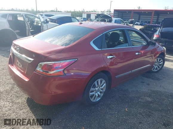 2014 Nissan Altima SV with VIN 1N4AL3AP5EN390179, listed as a IAAI auction lot 41989394 with 138,859 mi miles and . Bid and sale history available at carsss.com. Image 4.