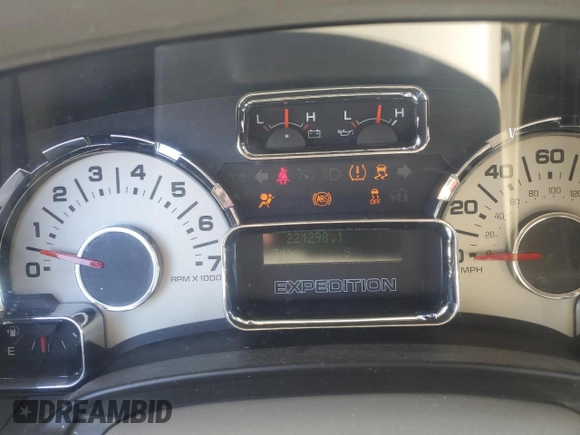 2012 Ford Expedition Max King Ranch с VIN 1FMJK1J52CEF27216, выставлен на аукционе Copart как лот 59034925 с пробегом 221 298 миль миль и Списание • Salvage title. История ставок и продаж доступна на DreamBid. Изображение 9.
