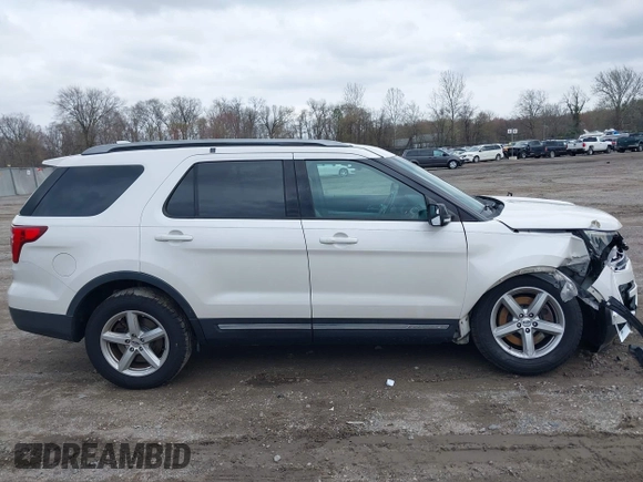 2016 Ford Explorer XLT with VIN 1FM5K8DH3GGD33465, listed as a IAAI auction lot 41949638 with 135,949 mi miles and . Bid and sale history available at carsss.com. Image 13.