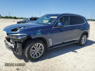 2021 BMW X5 xDrive45e z VIN 5UXTA6C02M9F28733, wystawiony jako Copart lot #51924975 z przebiegiem 51 001 mil mil oraz Szkoda całkowita • Salvage title. Historia ofert i sprzedaży dostępna na DreamBid. Obrazek 1.