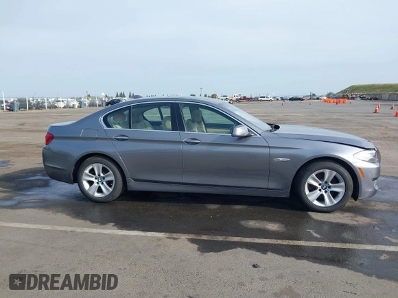 2012 BMW 5 Series 528i with VIN WBAXG5C53CDX04248, listed as a IAAI auction lot 42004099 with 197,776 mi miles. Bid and sale history available at carsss.com. Image 13.