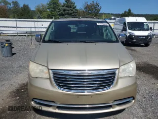 2011 Chrysler Town & Country Touring L with VIN 2A4RR8DG9BR714330, listed as a Copart auction lot 70029574 with 160,841 mi miles and Salvage Title. Bid and sale history available at DreamBid. Image 5.