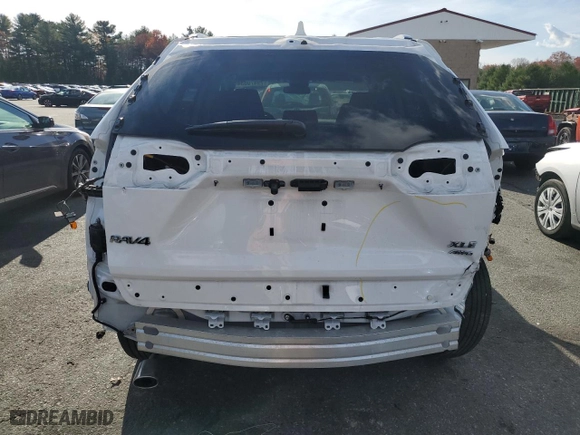 2024 Toyota RAV4 XLE with VIN 2T3P1RFVXRC418949, listed as a Copart auction lot 79470834 with 15,012 mi miles and Salvage Title. Bid and sale history available at carsss.com. Image 6.