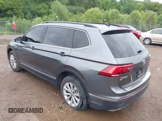 2018 Volkswagen Tiguan SEL with VIN 3VV2B7AX1JM166258, listed as a IAAI auction lot 42559513 with 36,246 mi miles and . Bid and sale history available at DreamBid. Image 3.