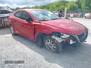2014 Mazda 3 i Touring z VIN JM1BM1V74E1129708, wystawiony jako IAAI lot #42326641 z przebiegiem 169 773 mil mil oraz . Historia ofert i sprzedaży dostępna na DreamBid. Obrazek 1.
