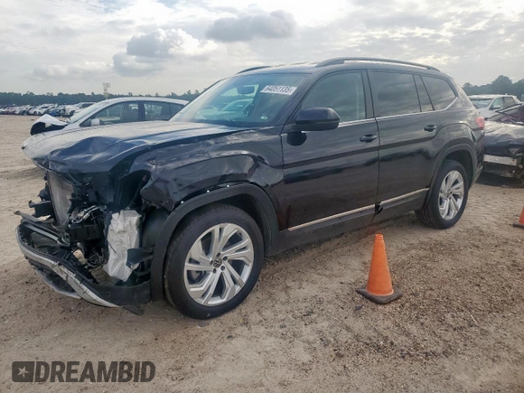 2021 Volkswagen Atlas SE with VIN 1V2WR2CA3MC519899, listed as a Copart auction lot 64051135 with 60,586 mi miles and Salvage title. Bid and sale history available at DreamBid. Image 1.