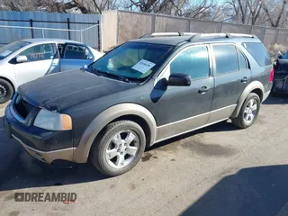 2007 Ford Freestyle SEL with VIN 1FMDK021X7GA39936, listed as a IAAI auction lot 41686286 with 263,088 mi miles. Bid and sale history available at carsss.com. Image 2.