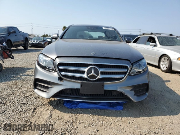 2019 Mercedes-Benz E 300 with VIN WDDZF4KB5KA529703, listed as a Copart auction lot 64953405 with 35,482 mi miles and Clean title. Bid and sale history available at DreamBid. Image 5.