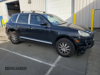 2010 Porsche Cayenne z VIN WP1AA2AP9ALA08542, wystawiony jako Copart lot #53385205 z przebiegiem 136 484 mil mil oraz Tytuł czysty. Historia ofert i sprzedaży dostępna na DreamBid. Obrazek 4.