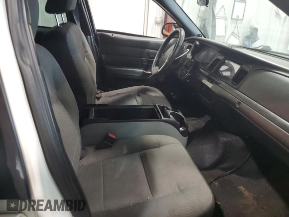 2008 Ford Police Interceptor с VIN 2FAFP71V58X179549, выставлен на аукционе Copart как лот 53713765 с пробегом Не указан миль и Списание • Salvage title. История ставок и продаж доступна на DreamBid. Изображение 7.