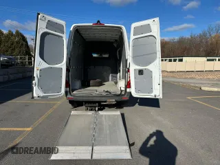 2021 Mercedes-Benz Sprinter with VIN W1Y4DBHYXMT046916, listed as a Copart auction lot 83578274 with 165,659 mi miles and Clean Title. Bid and sale history available at DreamBid. Image 5.