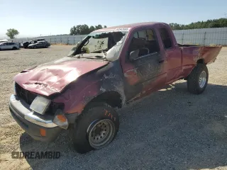 1999 Toyota Tacoma z VIN 4TAWN72N4XZ467999, wystawiony jako Copart lot #60542855 z przebiegiem Nie podano mil oraz Szkoda całkowita • Salvage title. Historia ofert i sprzedaży dostępna na DreamBid. Obrazek 1.