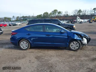 2020 Hyundai Elantra SE with VIN 5NPD74LF4LH516468, listed as a IAAI auction lot 41863699 with 20,693 mi miles. Bid and sale history available at carsss.com. Image 13.