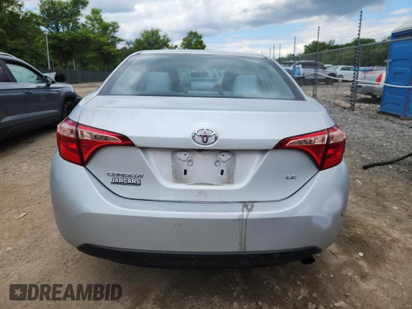 2019 Toyota Corolla L z VIN 2T1BURHE6KC200231, wystawiony jako Copart lot #57794735 z przebiegiem 45 557 mil mil oraz Szkody całkowita. Historia ofert i sprzedaży dostępna na DreamBid. Obrazek 6.