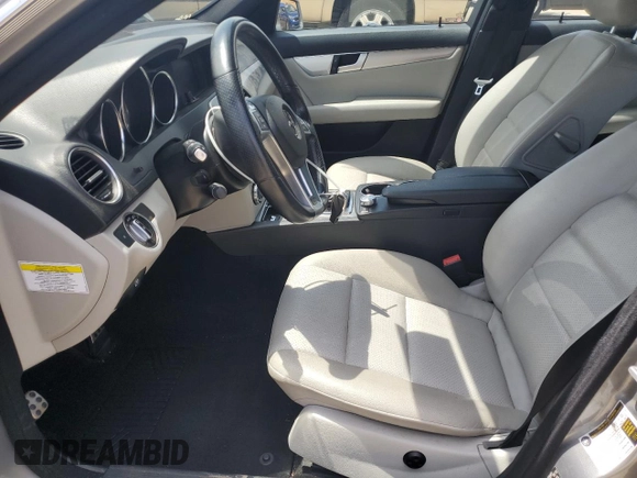 2014 Mercedes-Benz C 250 Sport with VIN WDDGF4HBXER320459, listed as a Copart auction lot 60655285 with 125,954 mi miles and Clean title. Bid and sale history available at DreamBid. Image 7.