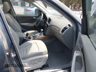 2010 Audi Q5 Premium Plus with VIN WA1LKAFP7AA074944, listed as a IAAI auction lot 42776108 with 186,895 mi miles and . Bid and sale history available at DreamBid. Image 5.